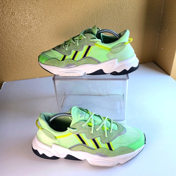 Adidas Ozweego Glow Green - Men Size 10.5 - Picture 2 of 10